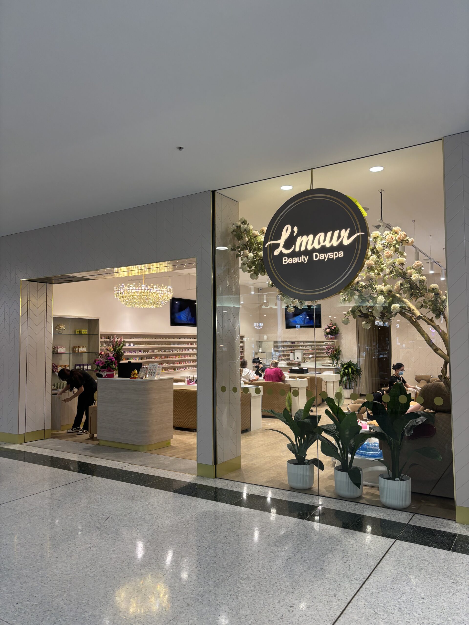 L’Mour Beauty Day Spa